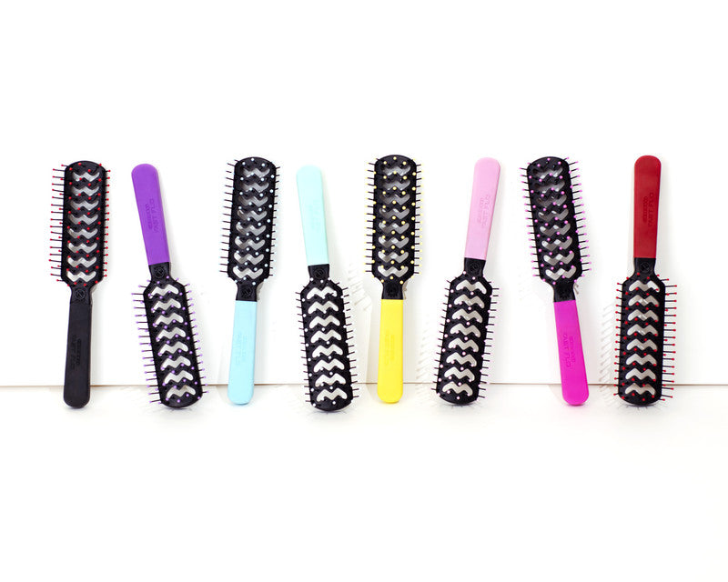 Cricket Static Free Brush - Fast Flo